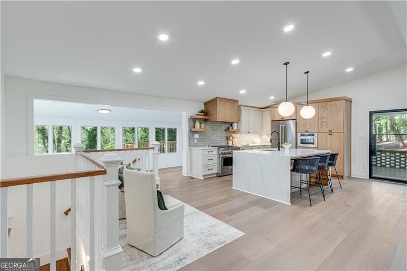 808 Sherwood RD
