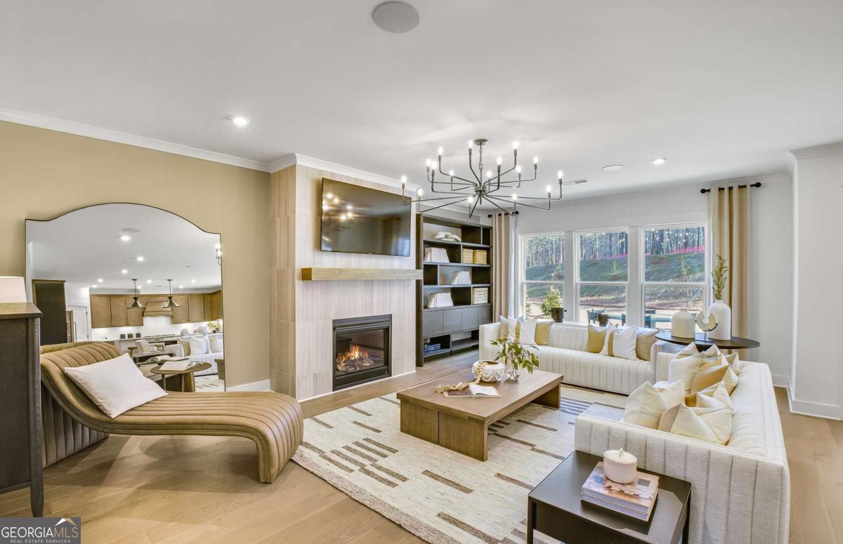4885 Rosarian DR
