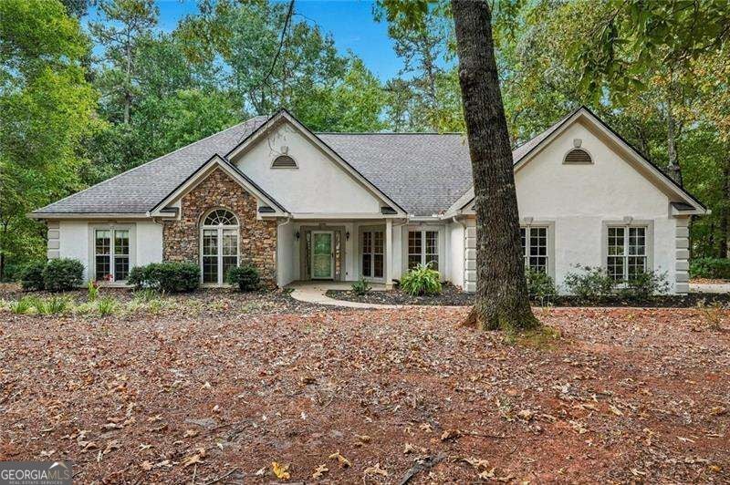 Photo of 4230 Creekwood Drive, Cumming, GA 30041 (MLS # 10873612)