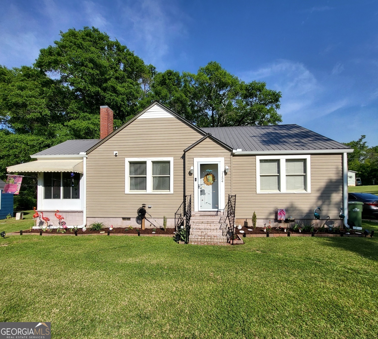 Listing image 1