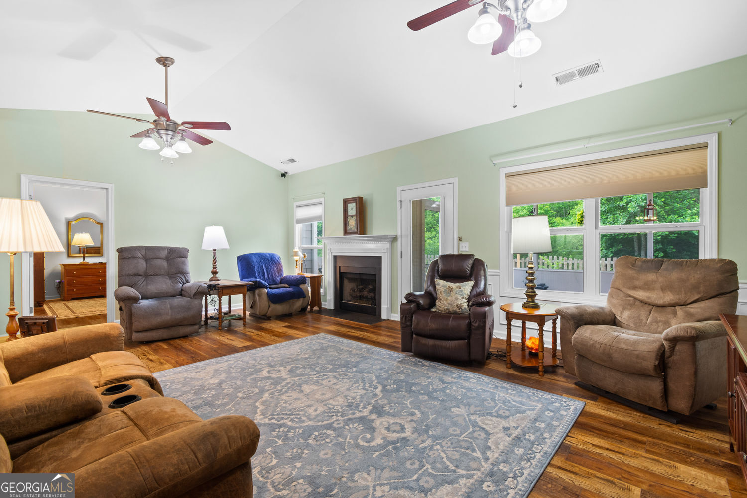 RIVER BROOKE - Residential
