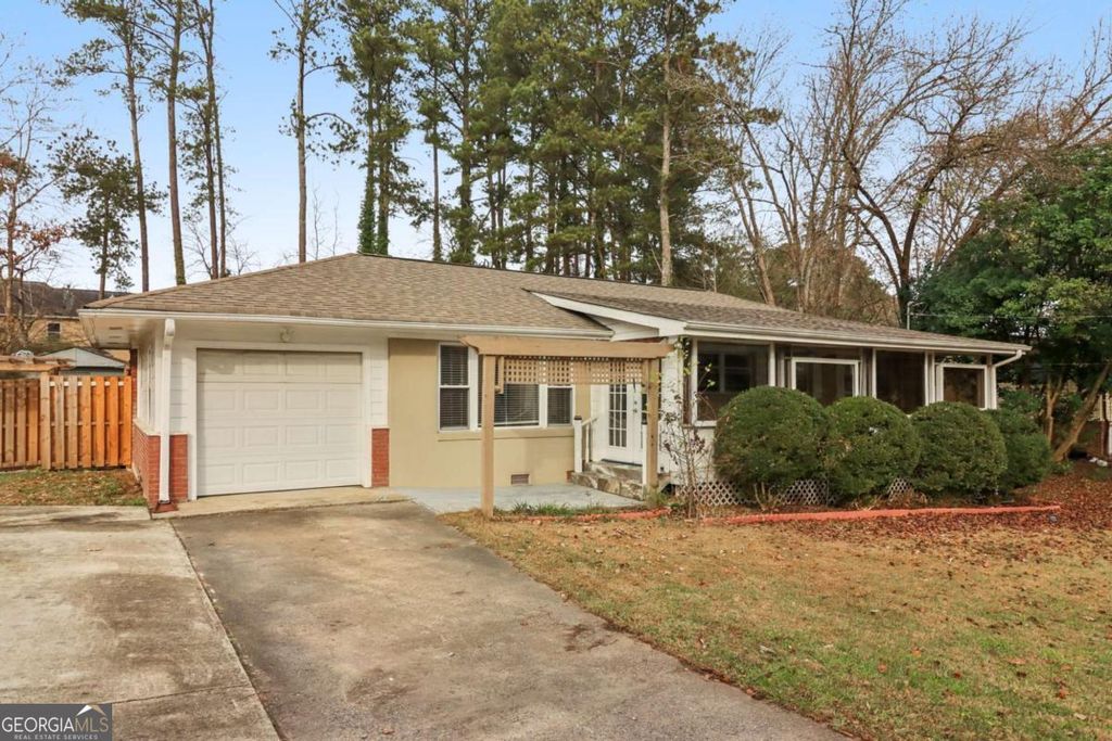Photo of 716 Carolina Road, Marietta, GA 30008 (MLS # 10770542)