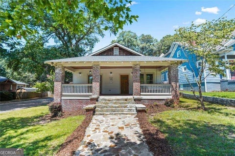 Photo of 949 Beecher Street SW, Atlanta, GA 30310 (MLS # 10855084)