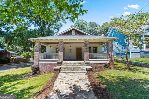 Photo of 949 Beecher Street SW, Atlanta, GA 30310 (MLS # 10855084)