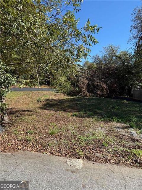 2371 SAINT JAMES DR NW Atlanta GA 30318