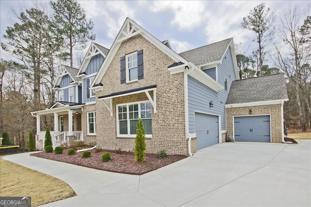 1496 Rocky River DR