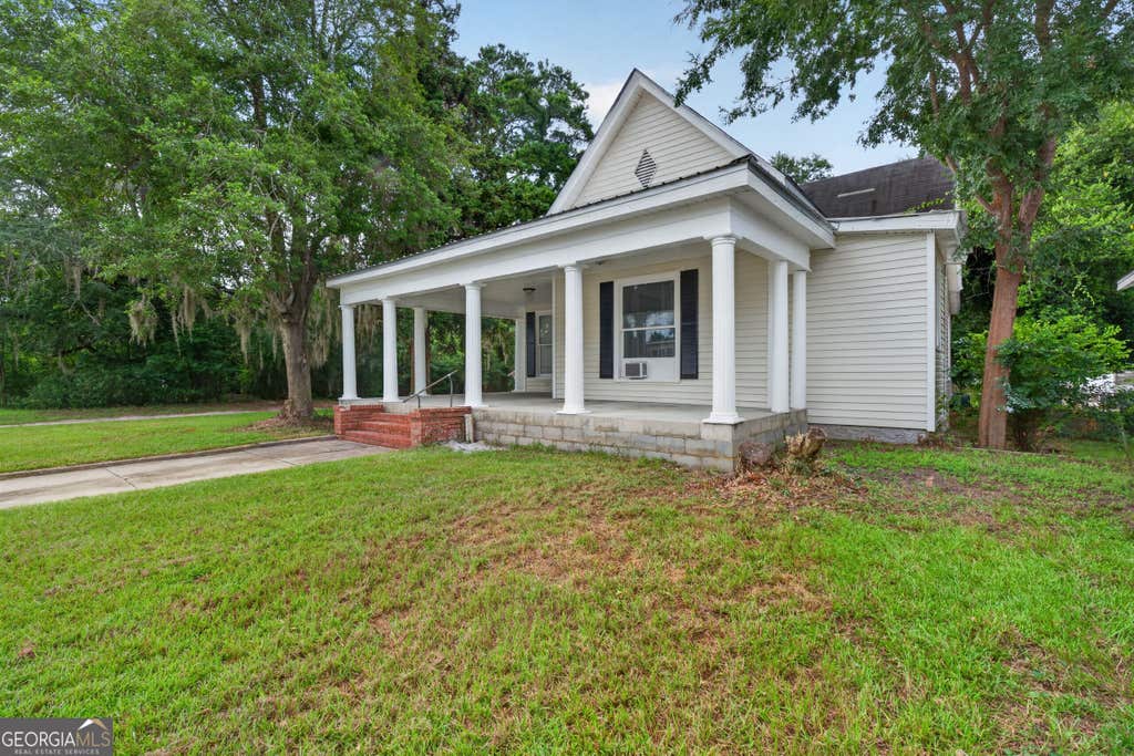 Photo of 210 E 14th Avenue, Cordele, GA 31015 (MLS # 10821942)