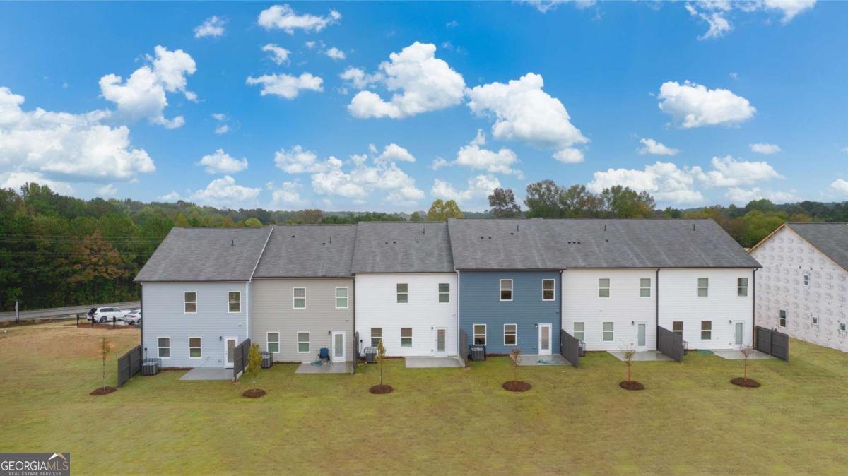 Rivershire Place - Residential