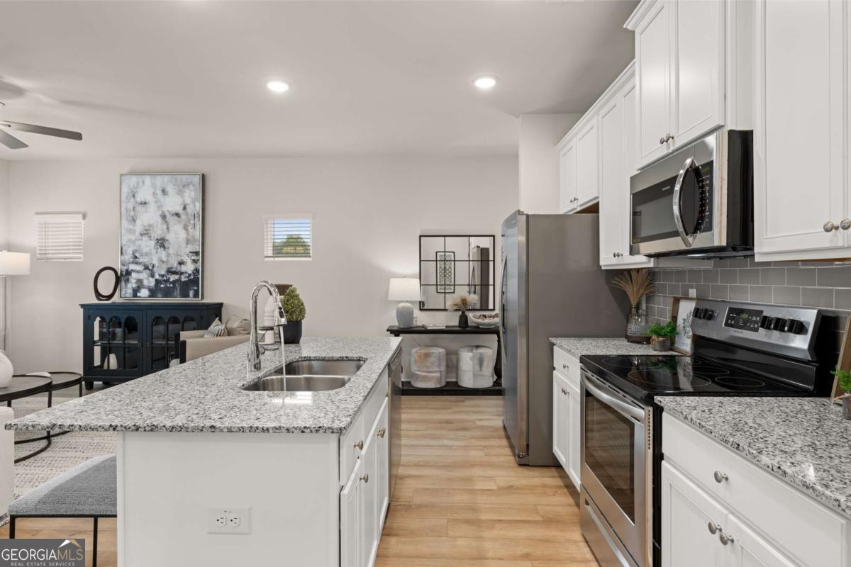 Rivershire Place - Residential
