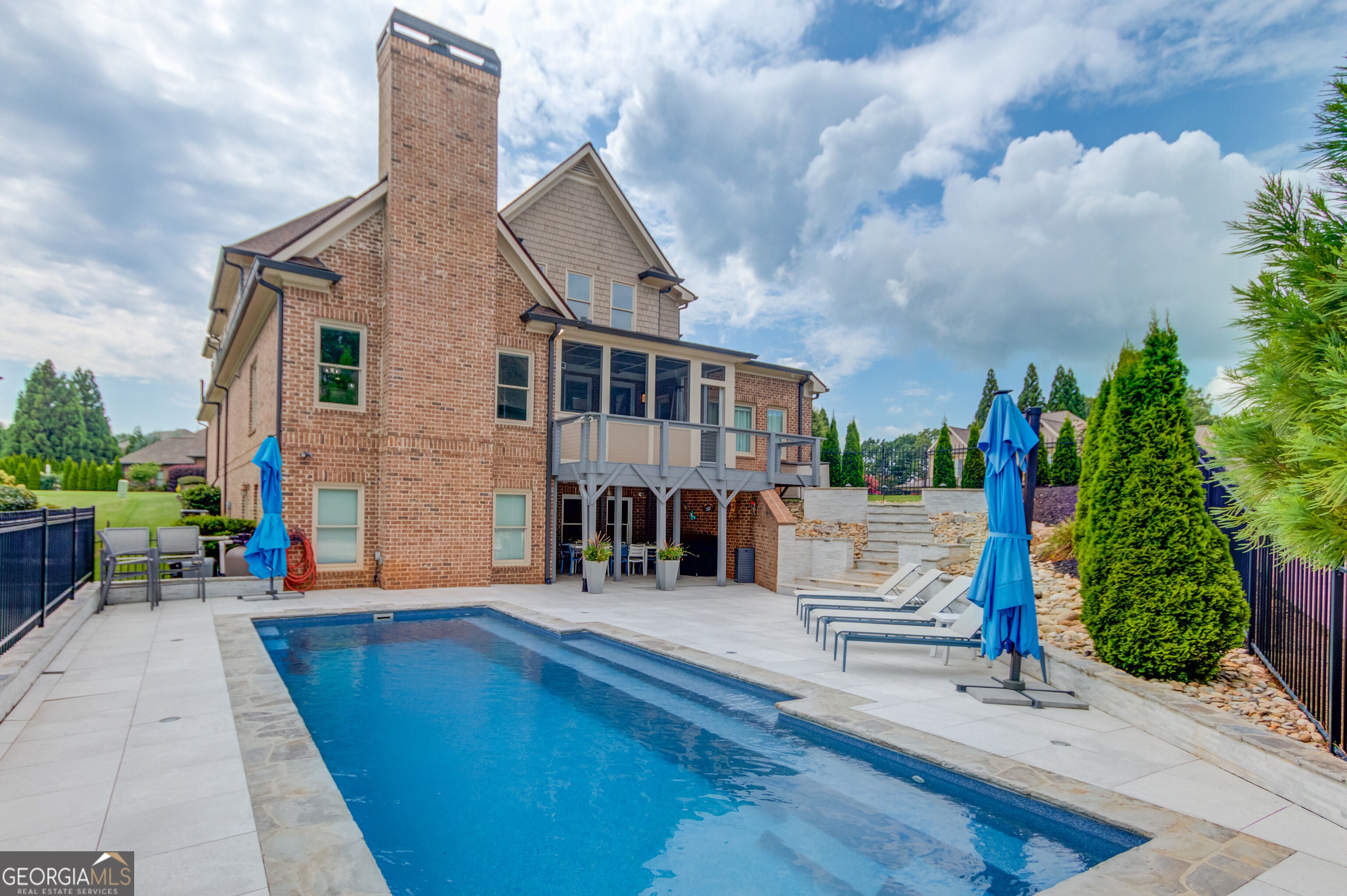 109 Slate DR