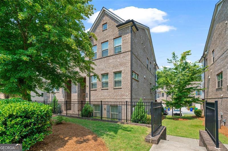 1463 EDGEBROOK CT 14