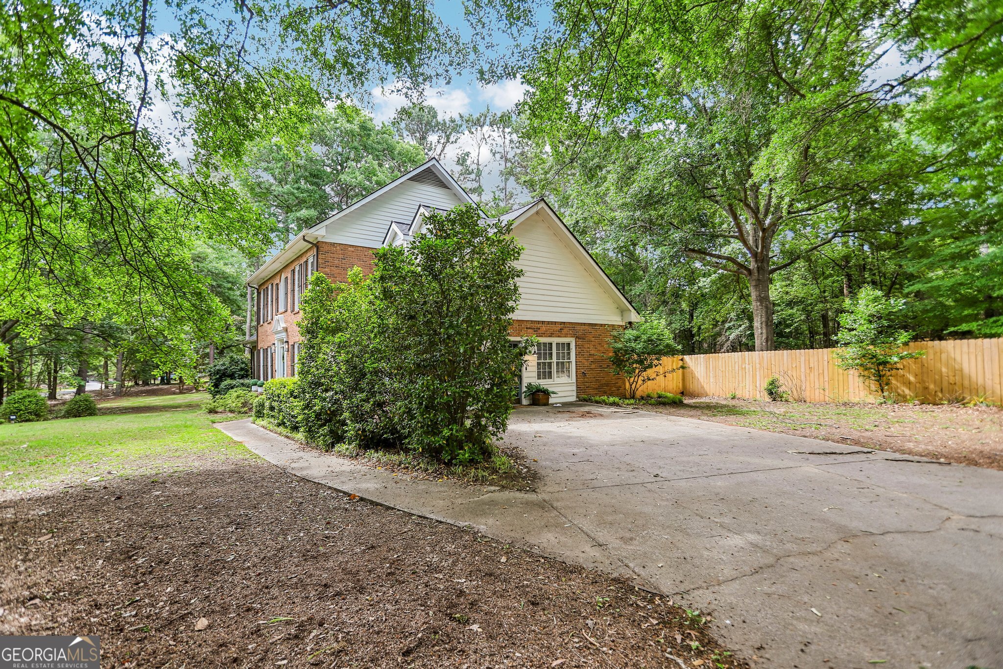 960 Todd DR