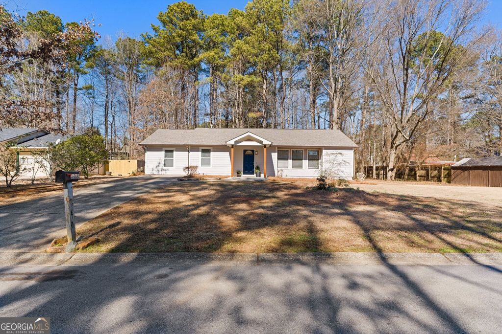 Photo of 3400 Mustang Drive, Powder Springs, GA 30127 (MLS # 10687320)