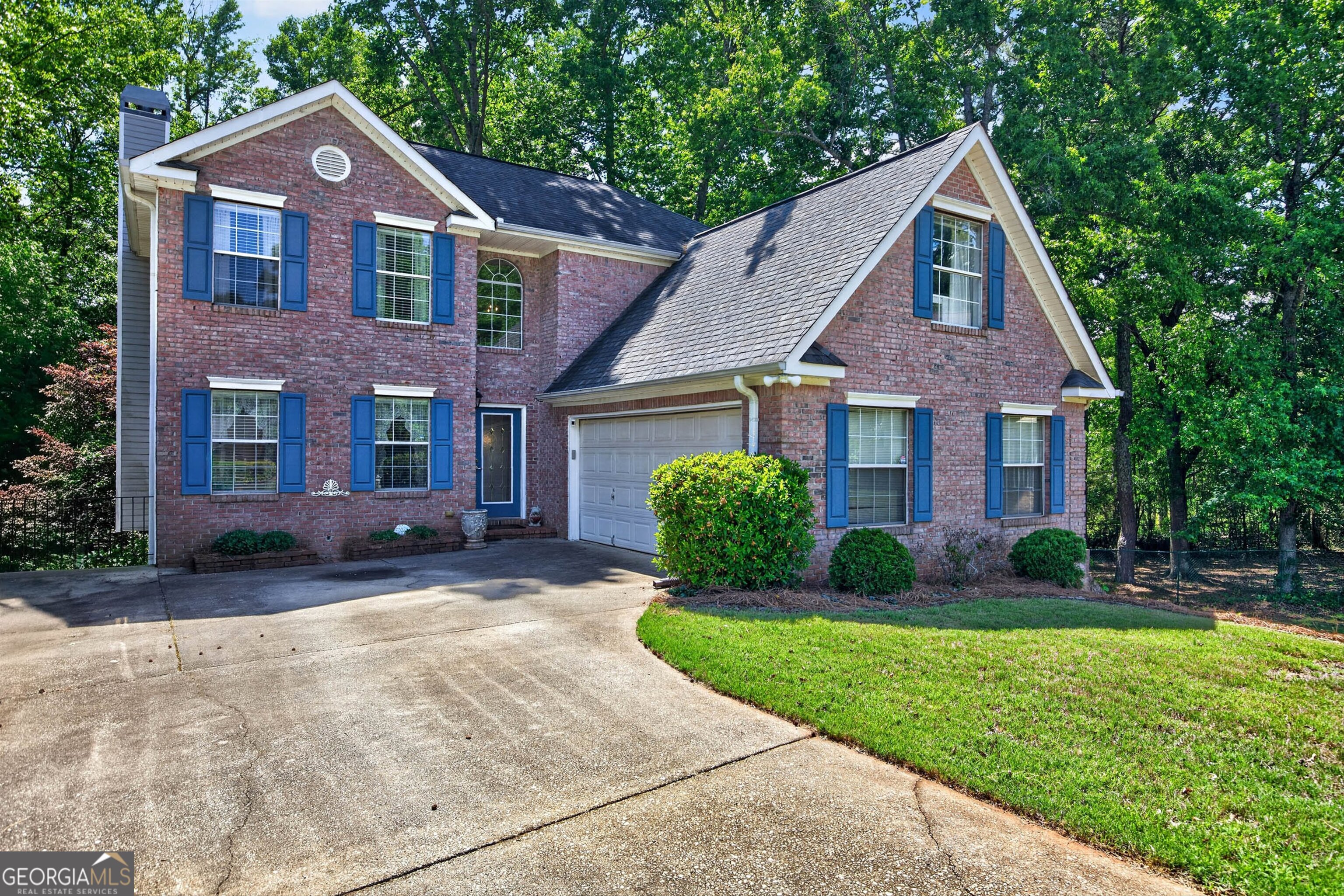101 Emerald LN
