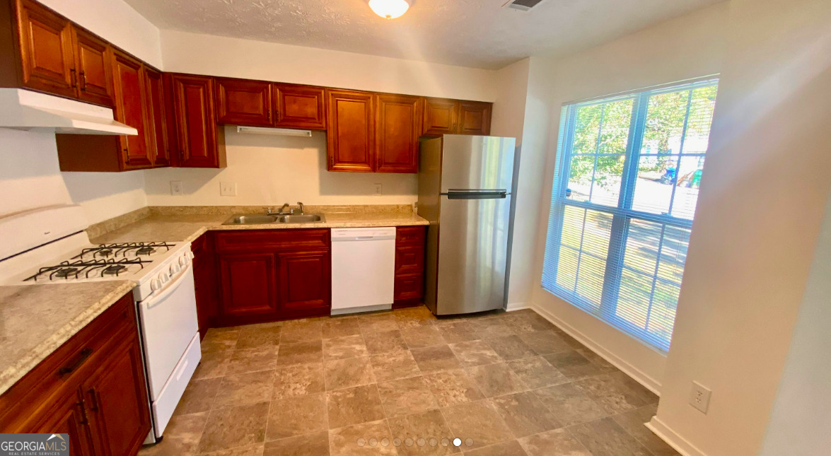 2944 Aspen Woods Entry