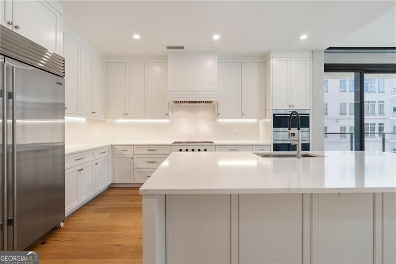 2520 Peachtree RD NW 403