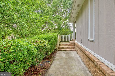 A home in Riverdale