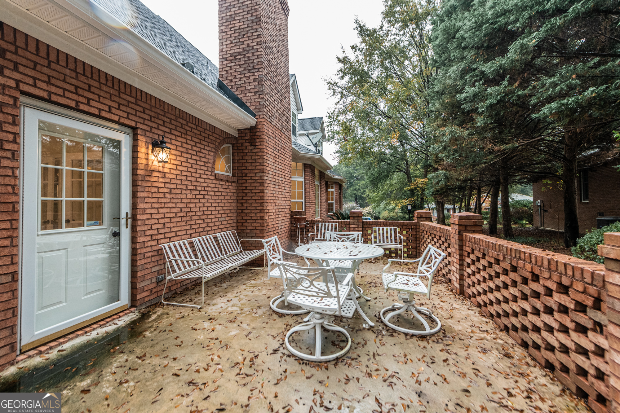 100 Deerwood DR
