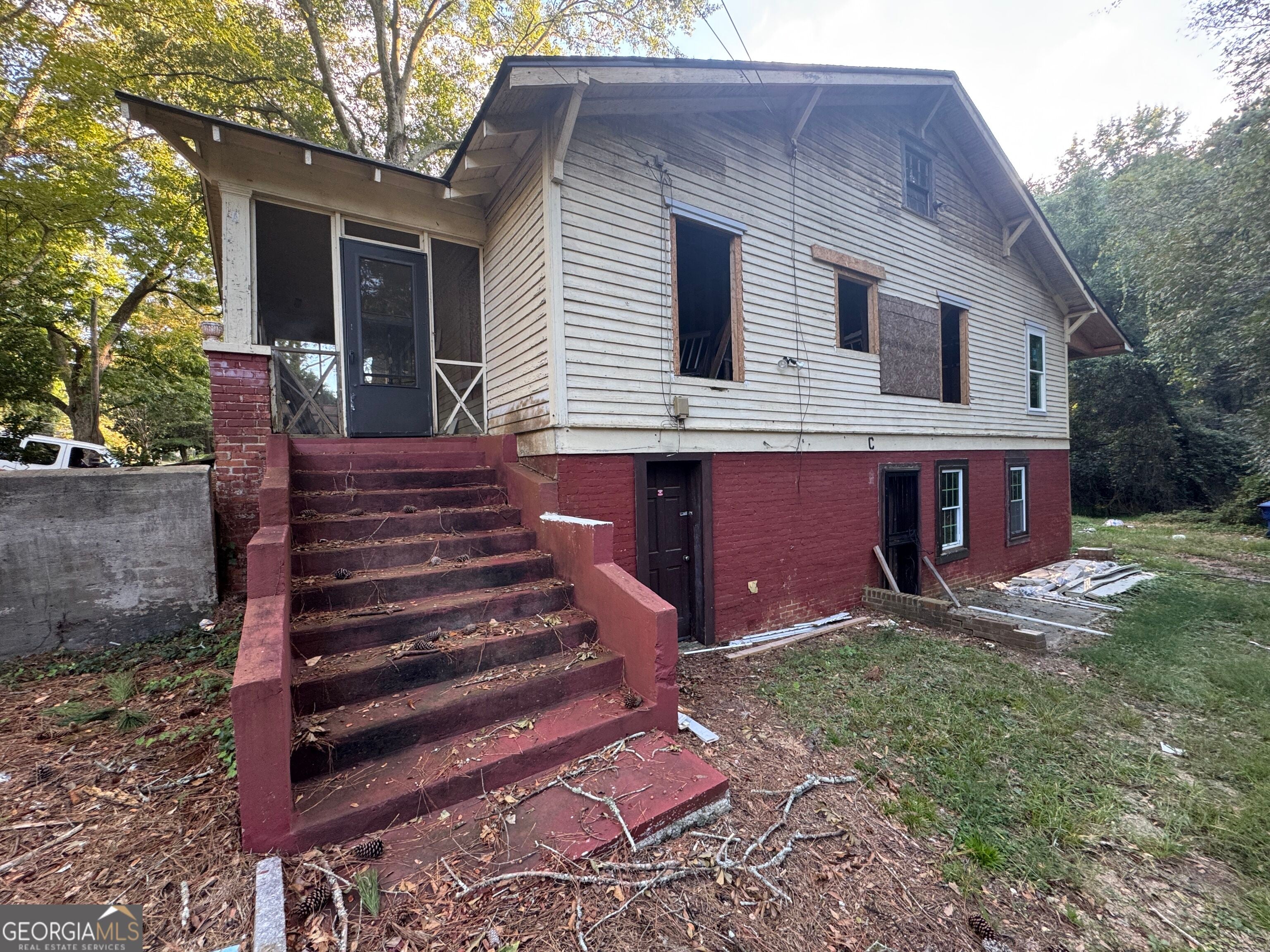 2355 Macon DR SW