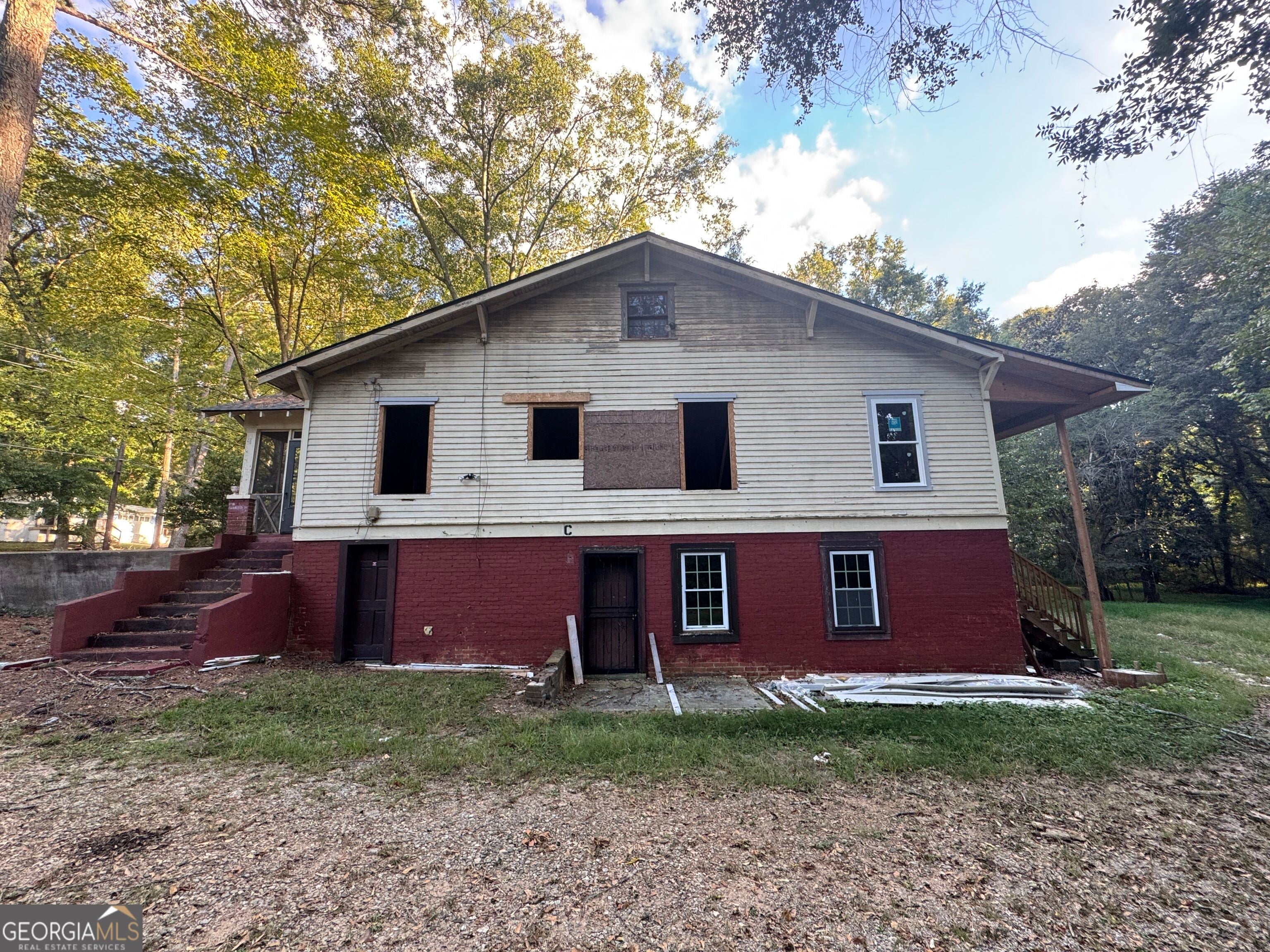 2355 Macon DR SW