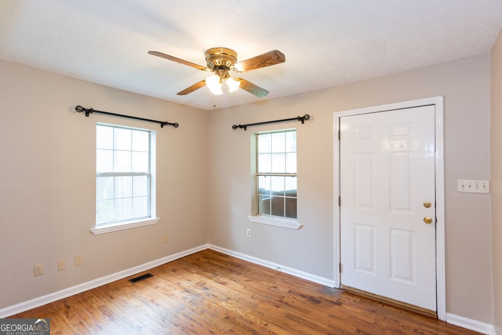 Photo of 3172 Humphries Drive SE #REAR, Atlanta, GA 30354 (MLS # 10694477)