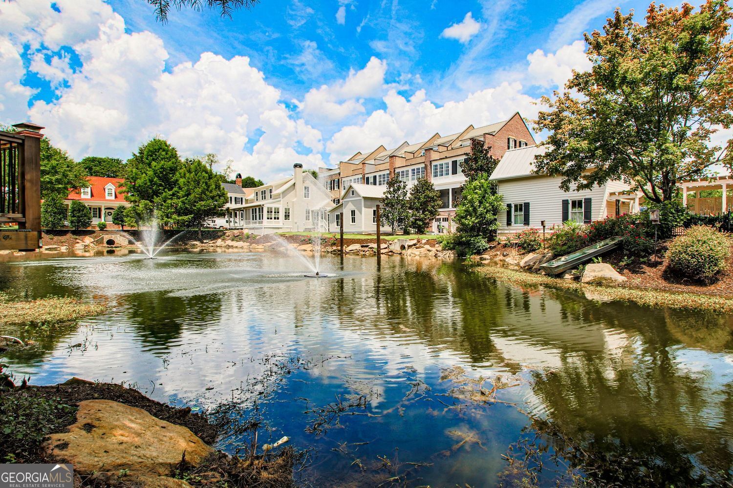 Senoia, Georgia 30276, United States, 3 Bedrooms Bedrooms, ,4 BathroomsBathrooms,Residential,Active,232829