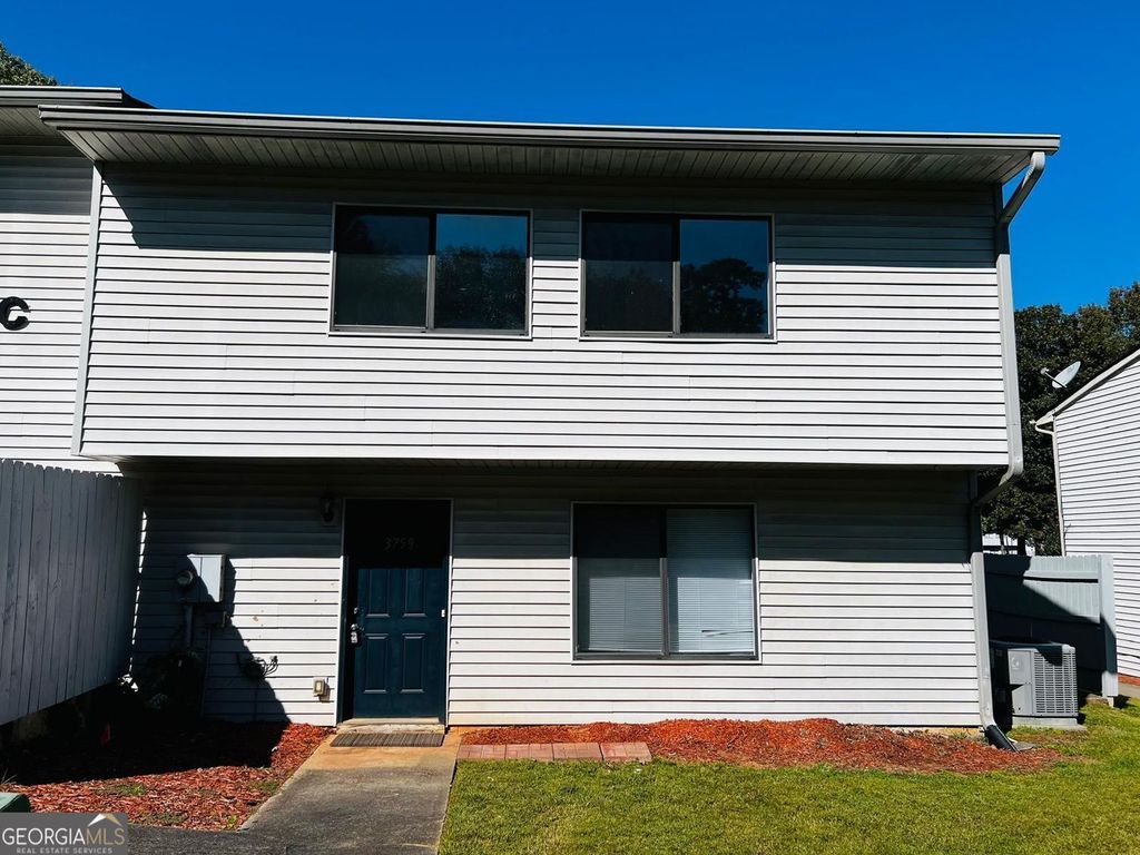 Photo of 3759 Mulkey Circle SW, Marietta, GA 30008 (MLS # 10657874)