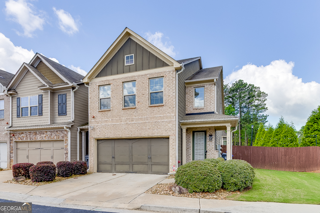 944 Spicy Oak DR