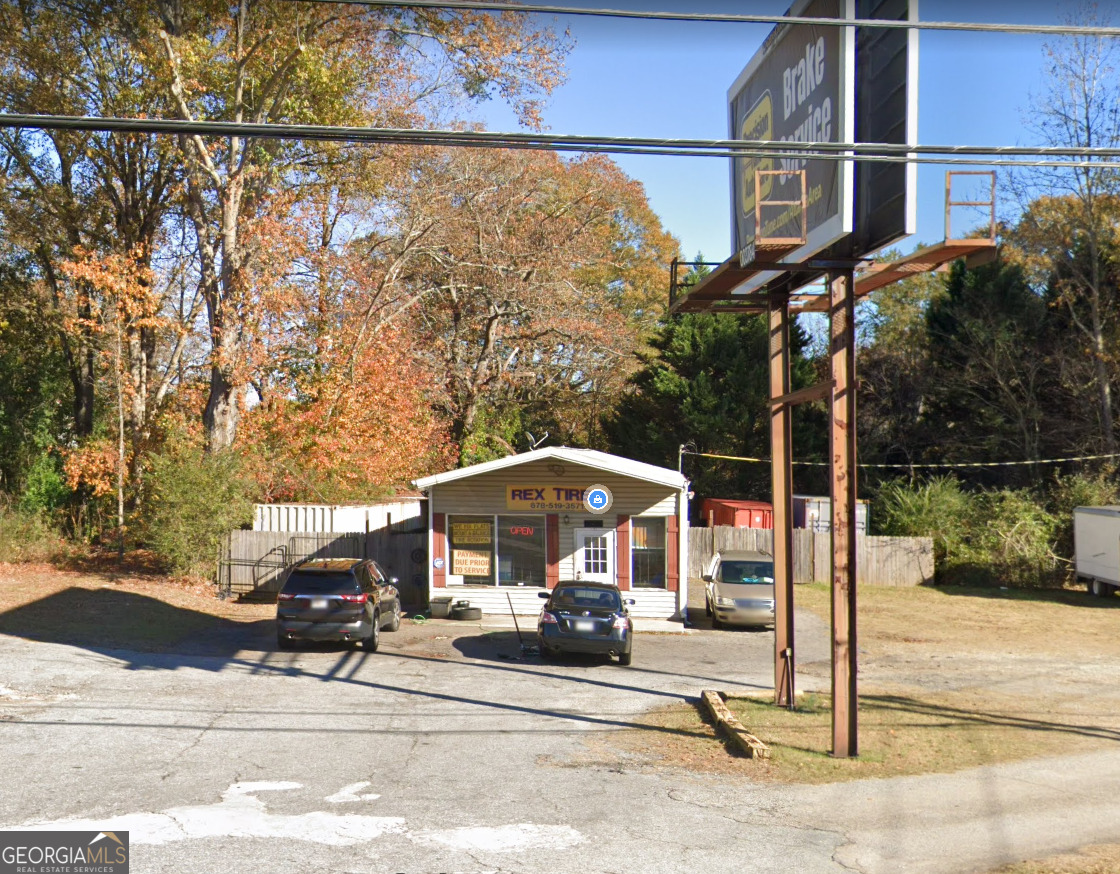 6004 Highway 42 Rex