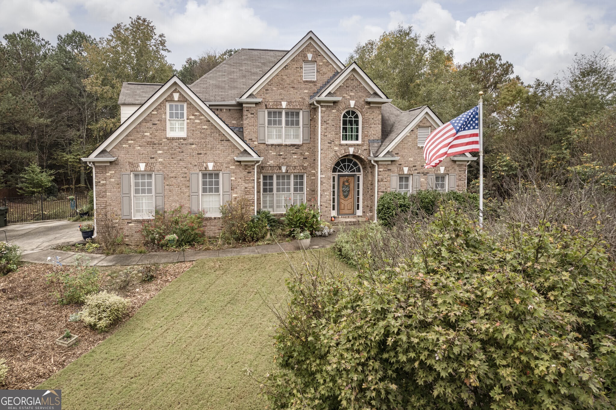 2194 NE Indian Shoals DR
