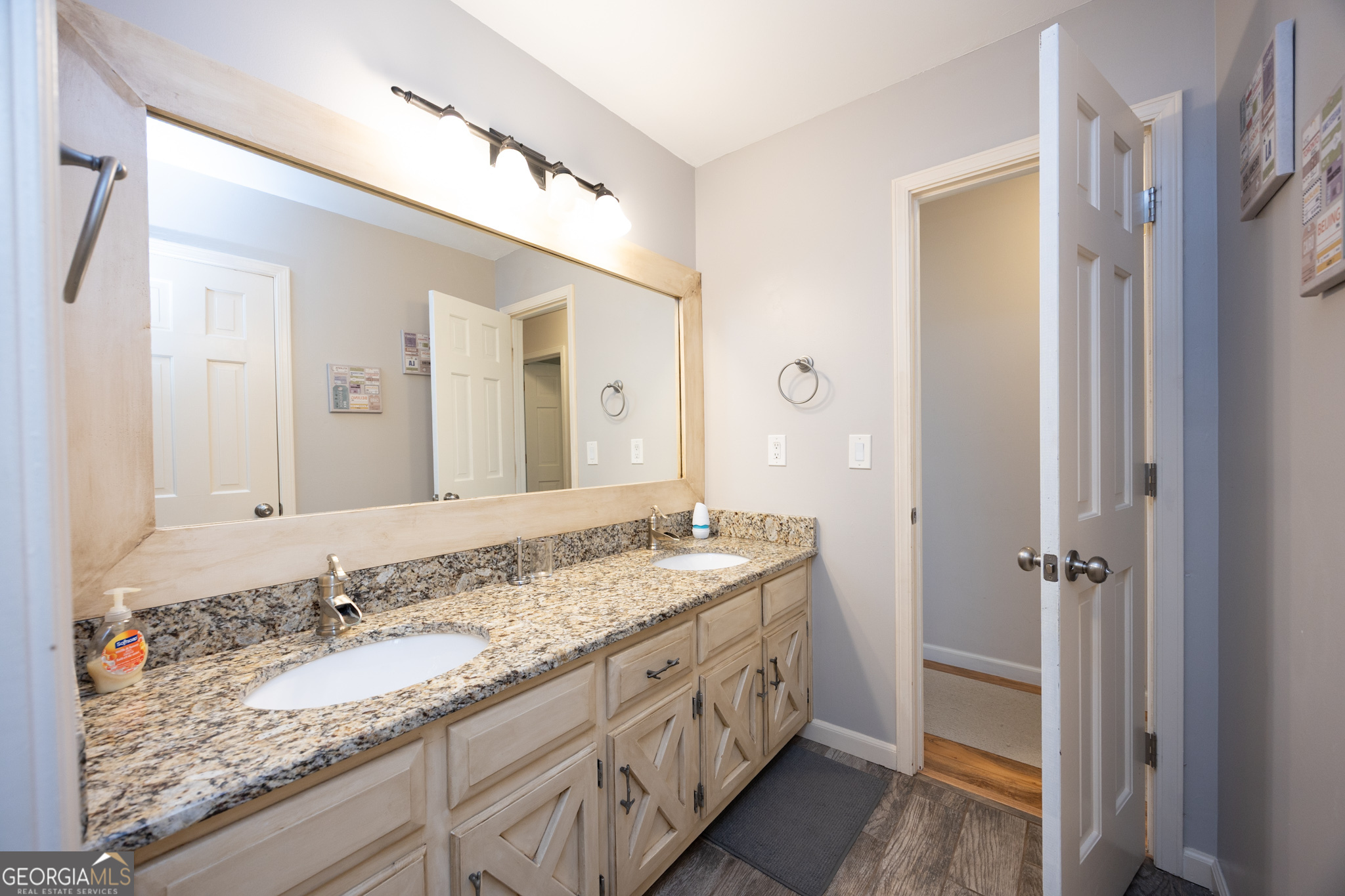 Peachtree City, Georgia 30269, United States, 4 Bedrooms Bedrooms, ,3 BathroomsBathrooms,Residential,Active,243830