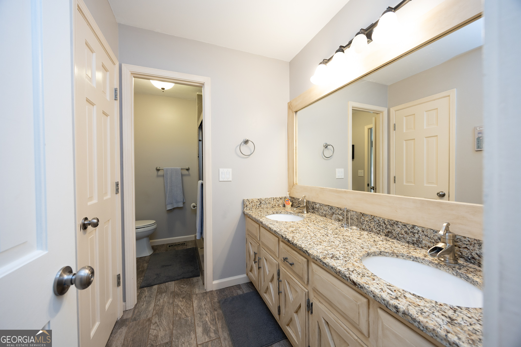 Peachtree City, Georgia 30269, United States, 4 Bedrooms Bedrooms, ,3 BathroomsBathrooms,Residential,Active,243830