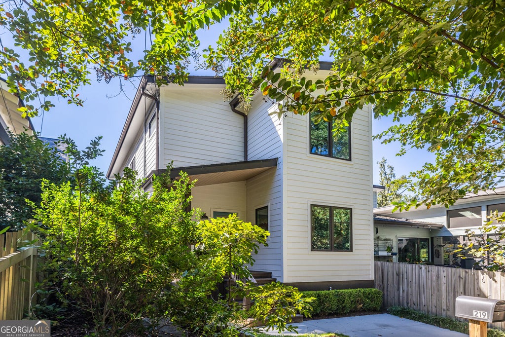 Photo of 219 Gibson Street SE, Atlanta, GA 30316 (MLS # 10854100)