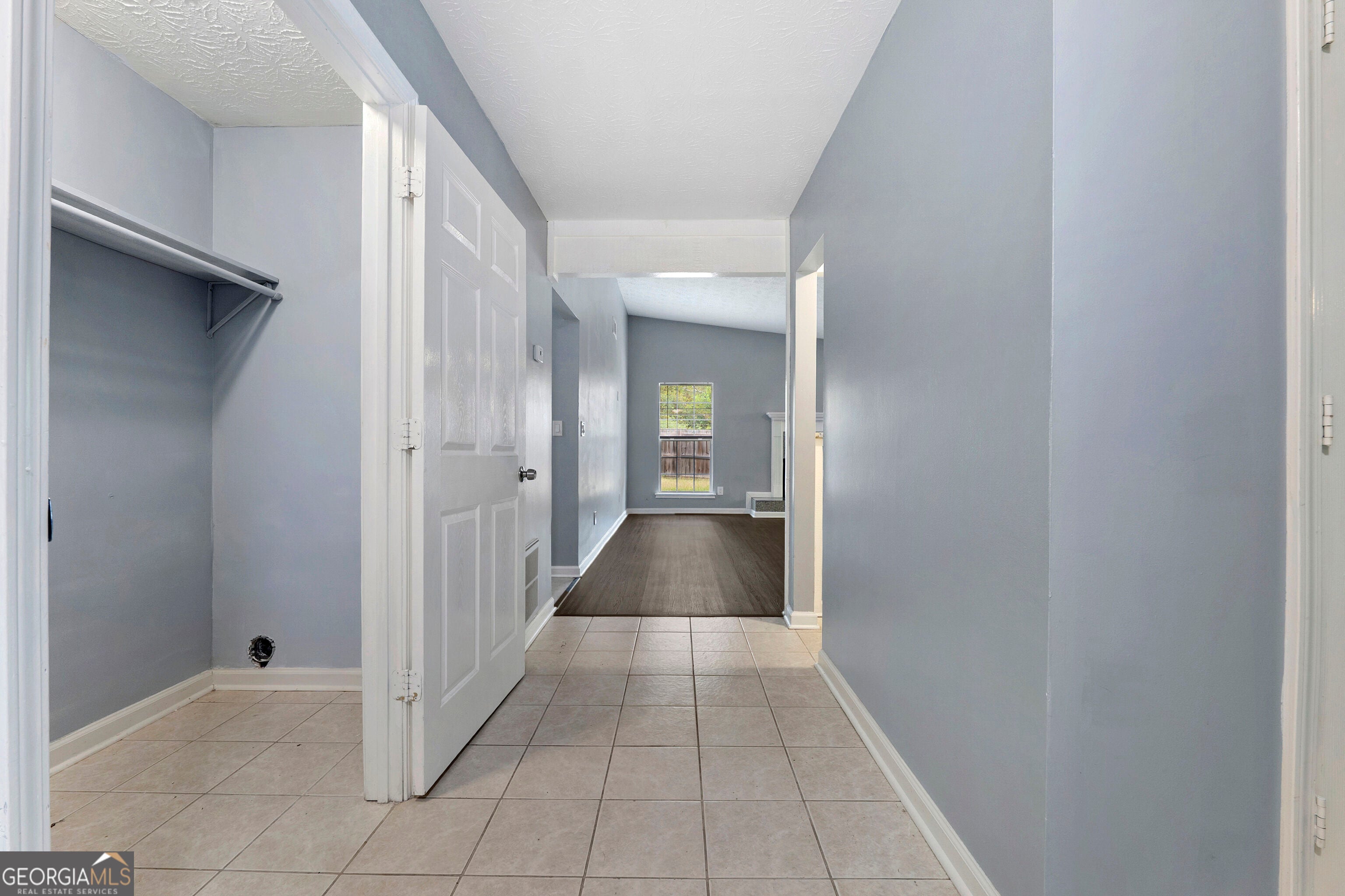 465 Cedar CT