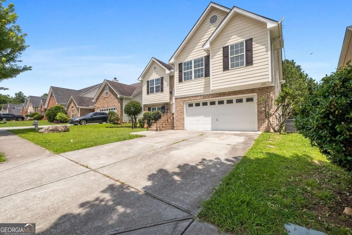 2323 Crimson Creek LN