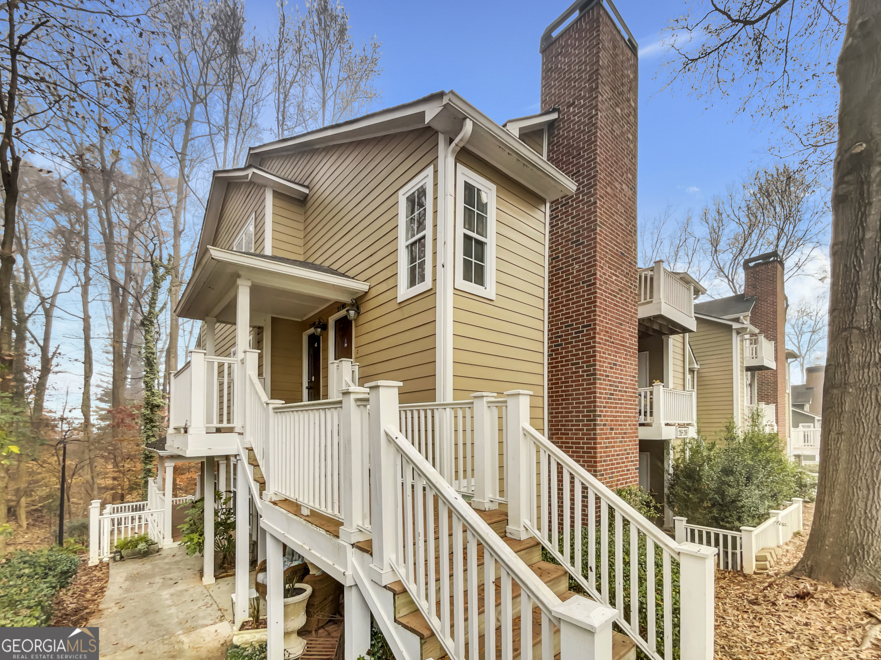 2190 River Heights CT SE