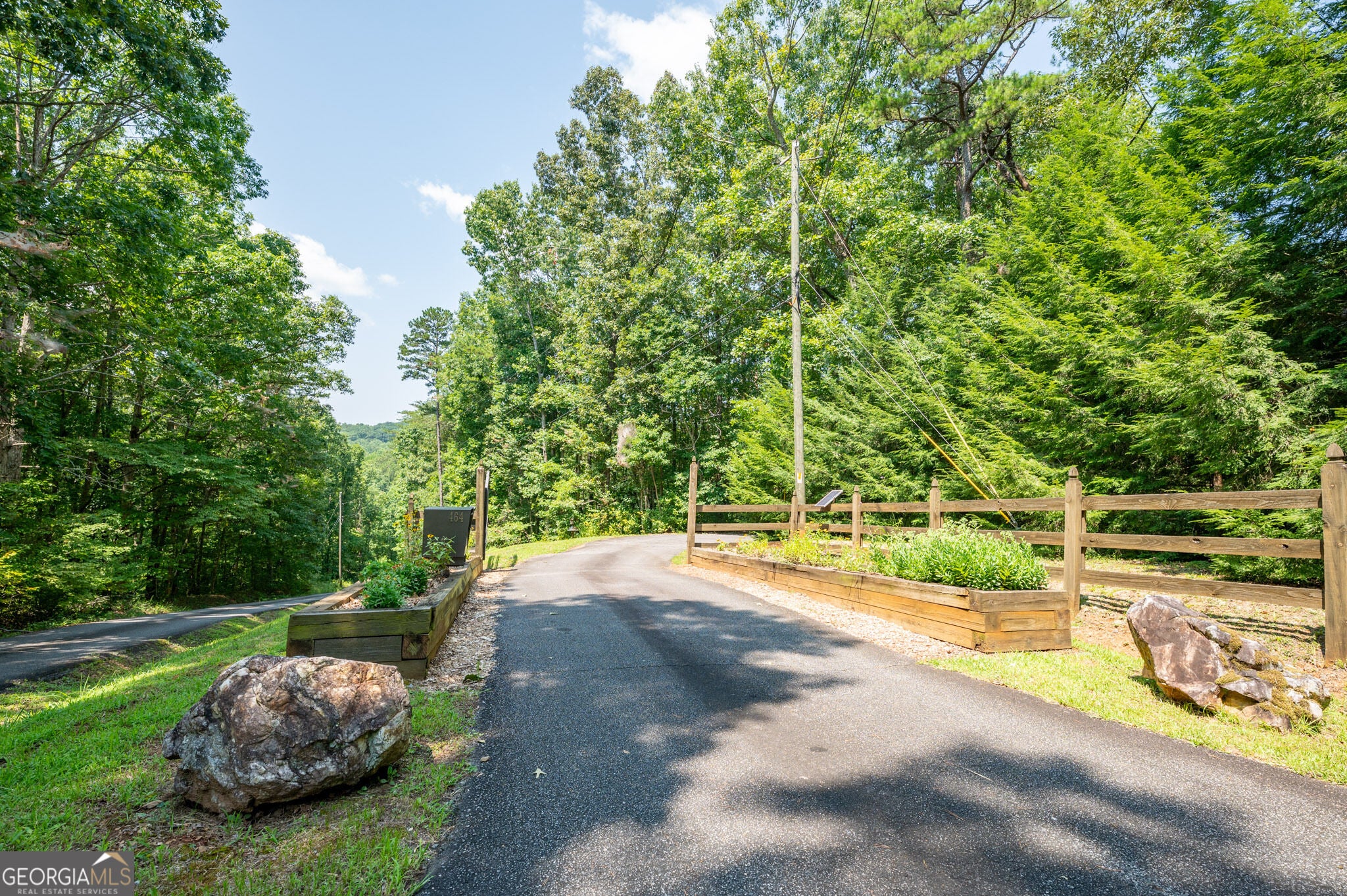 464 Poole RD
