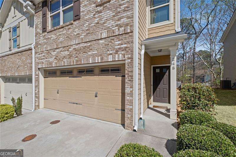 248 Bobbie WAY