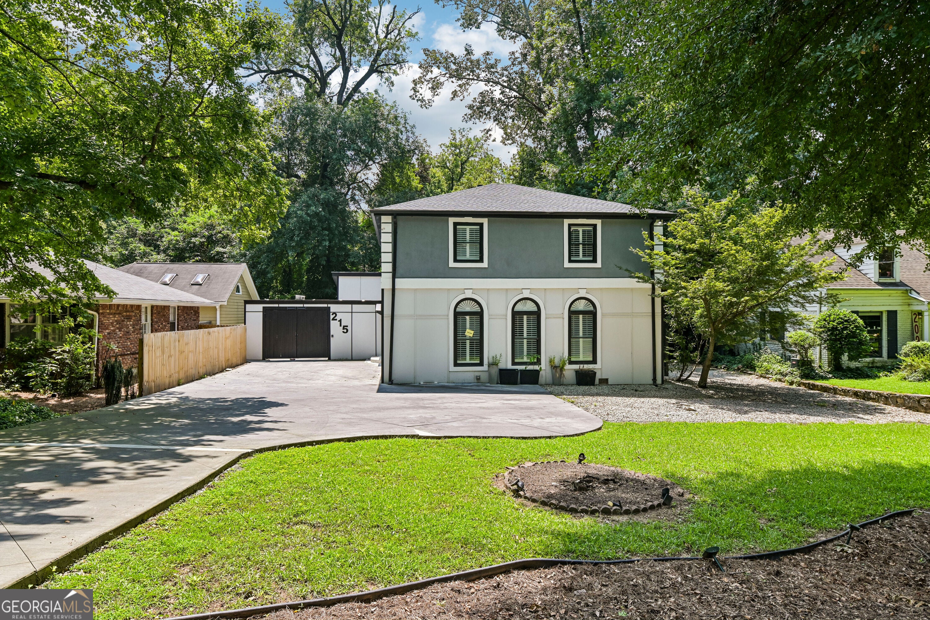 215 Camden RD NE