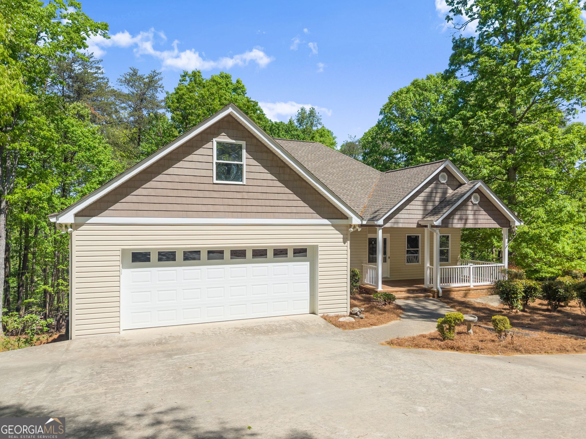 45 Holcomb DR