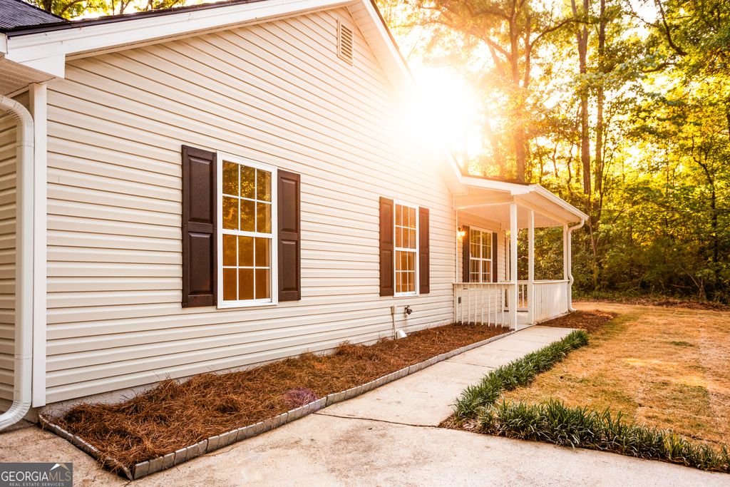 Photo of 2443 Hodges Farm Road, Mansfield, GA 30055 (MLS # 10740537)