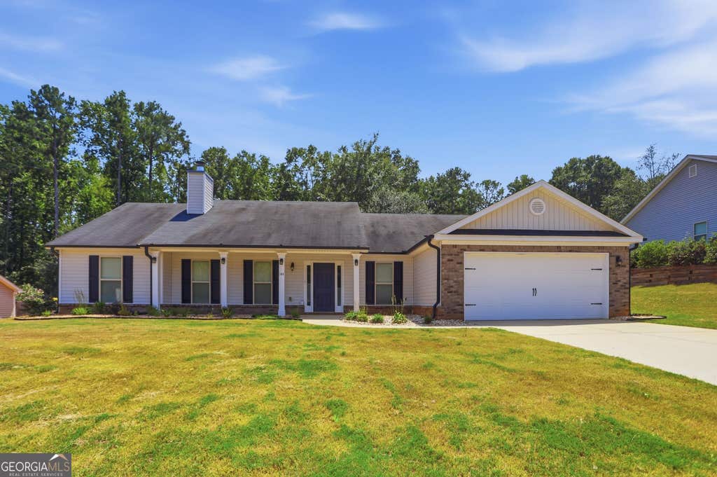 Photo of 144 Briar Rose Boulevard, Jefferson, GA 30549 (MLS # 10832230)