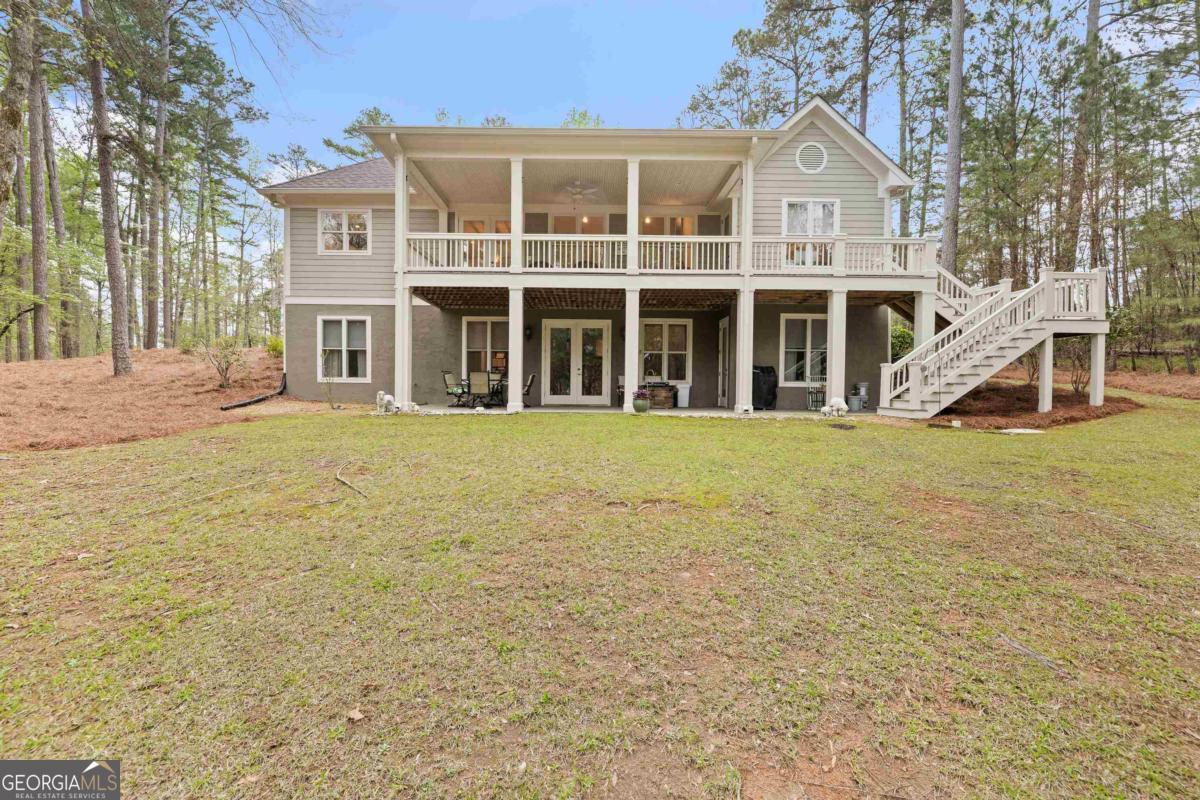 1041 Parrotts Cove RD