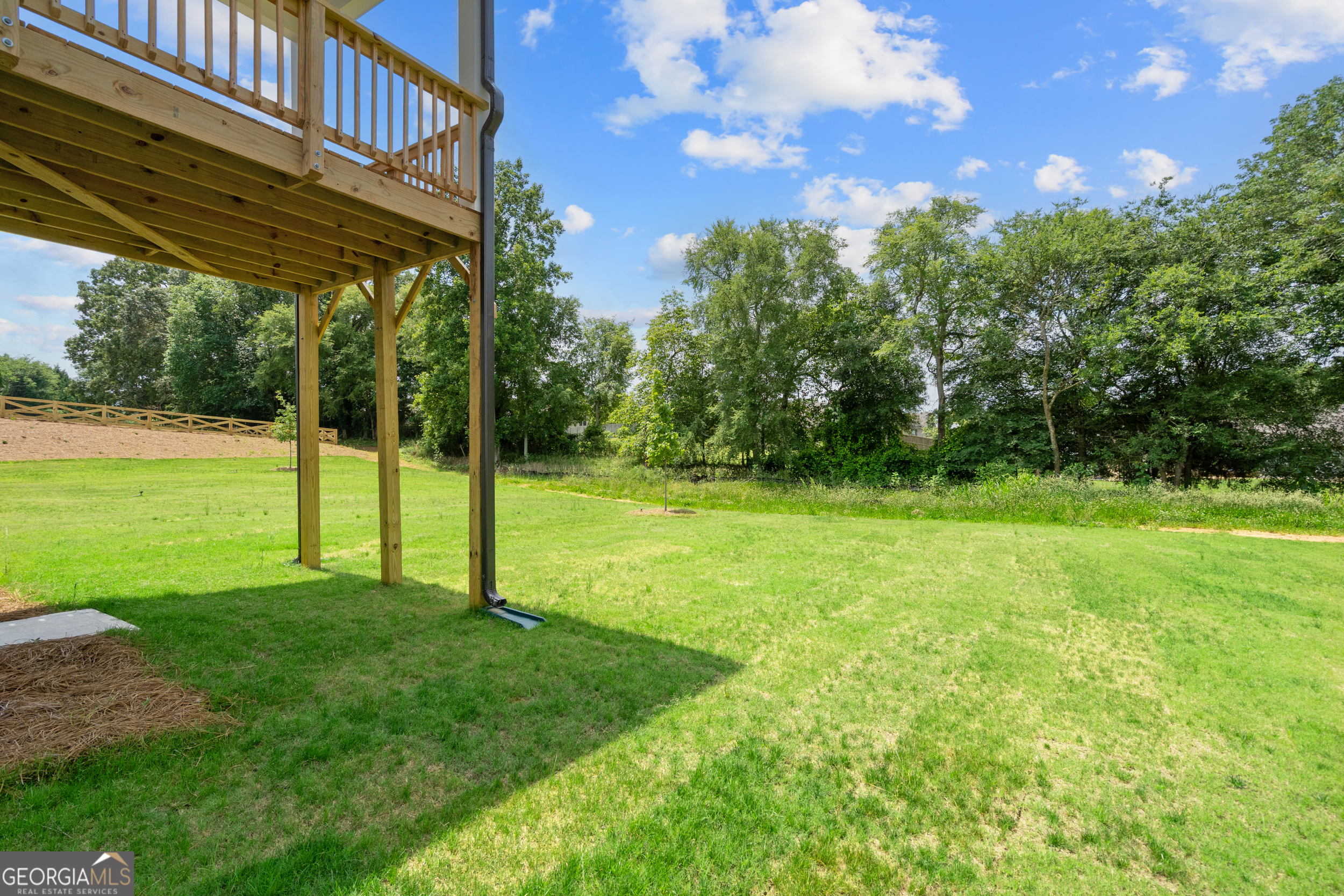 670 Grand Wehunt DR