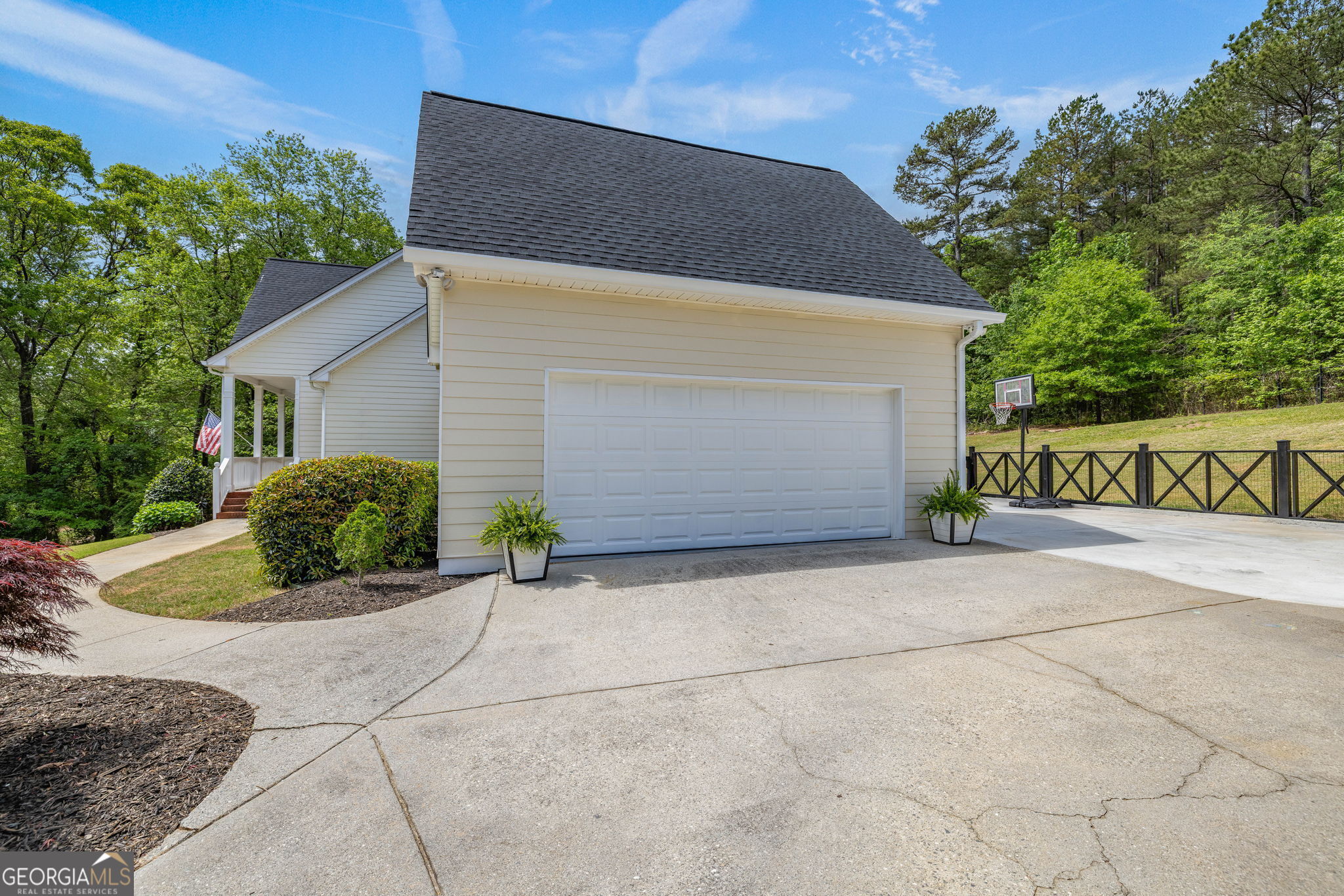 245 Clover Mill DR
