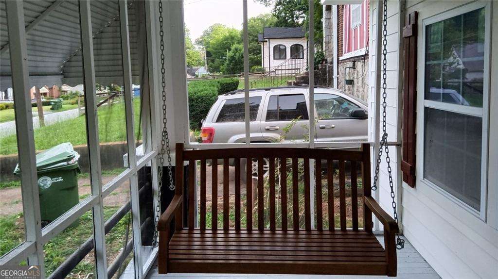 684 S Elizabeth PL NW