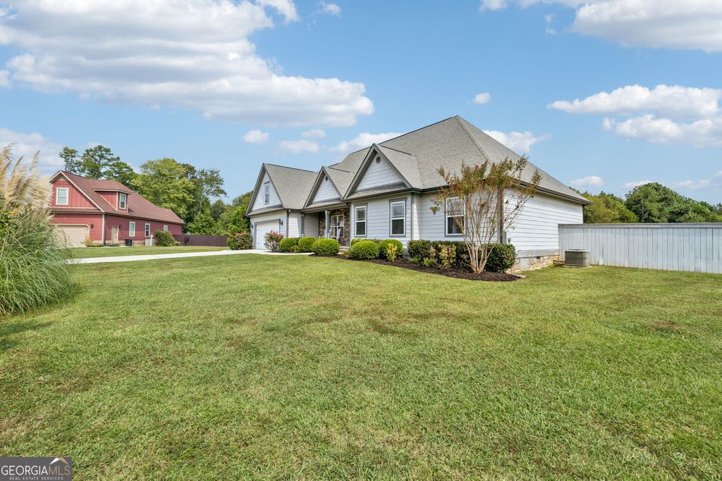 Photo of 54 Mill Springs, Chickmauga, GA 30707 (MLS # 10651868)