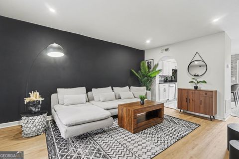 3083 Colonial WAY E Atlanta GA 30341