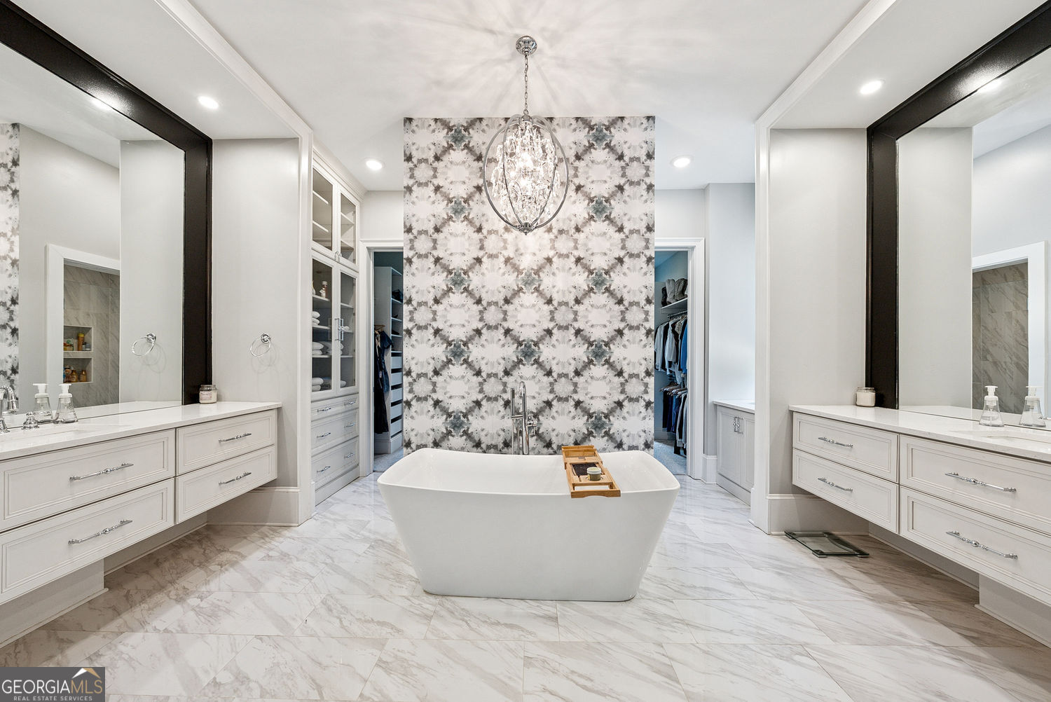 Canton, Georgia 30115, United States, 8 Bedrooms Bedrooms, ,9 BathroomsBathrooms,Residential,Active,170209