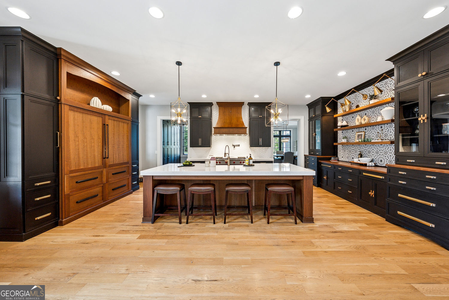 Canton, Georgia 30115, United States, 8 Bedrooms Bedrooms, ,9 BathroomsBathrooms,Residential,Active,170209